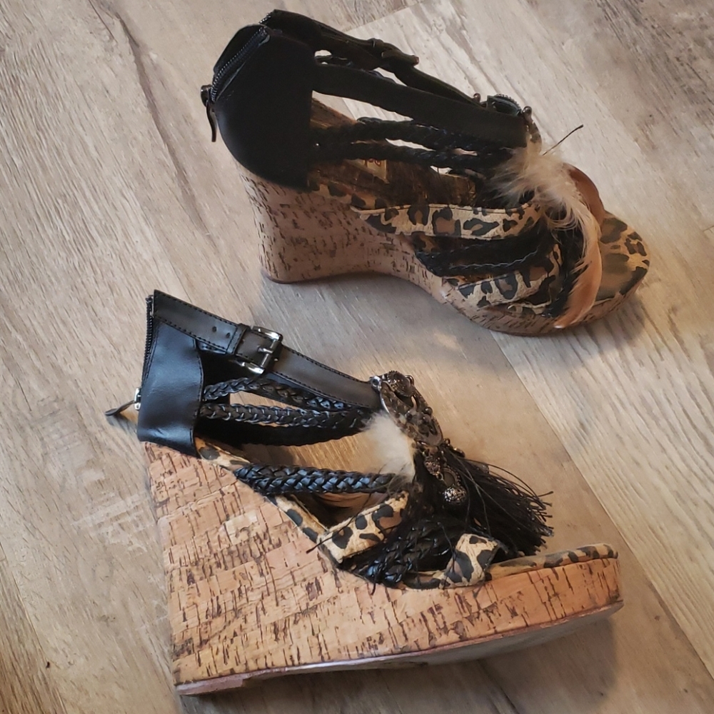 Fun & flirty cork wedges